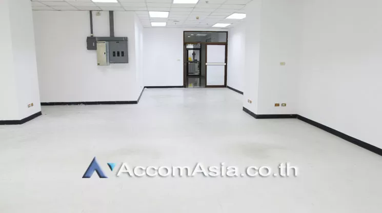 1  Office Space For Rent in Charoen Nakhon ,Bangkok BTS Krung Thon Buri at Thai Sri Tower AA13713